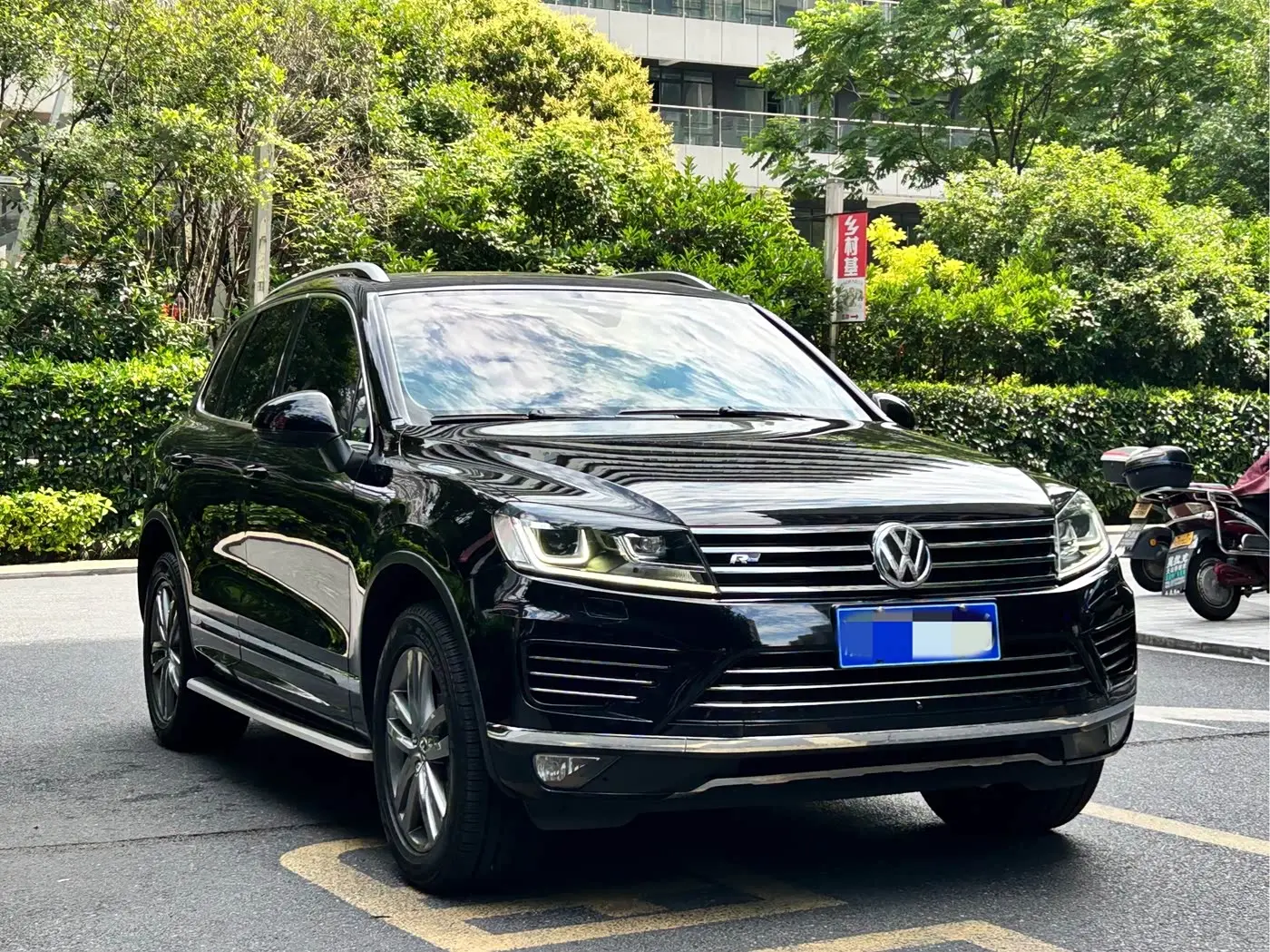 Volkswagen Touareg 2017 — Фото 3/19