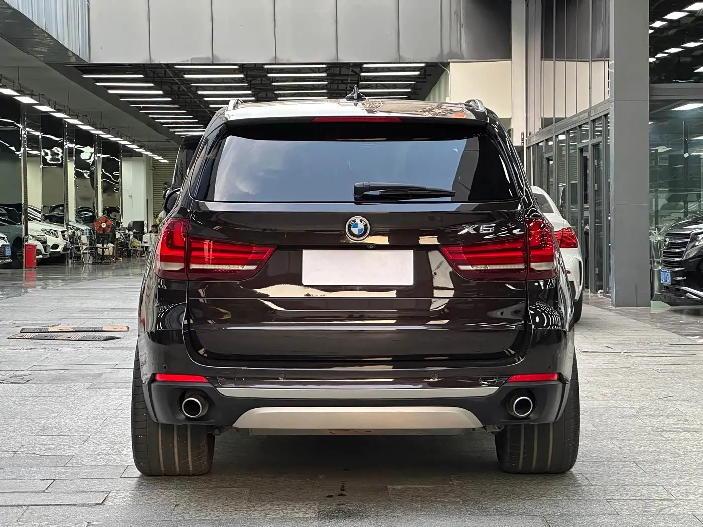 BMW X5 2015 — Şəkil 15/19