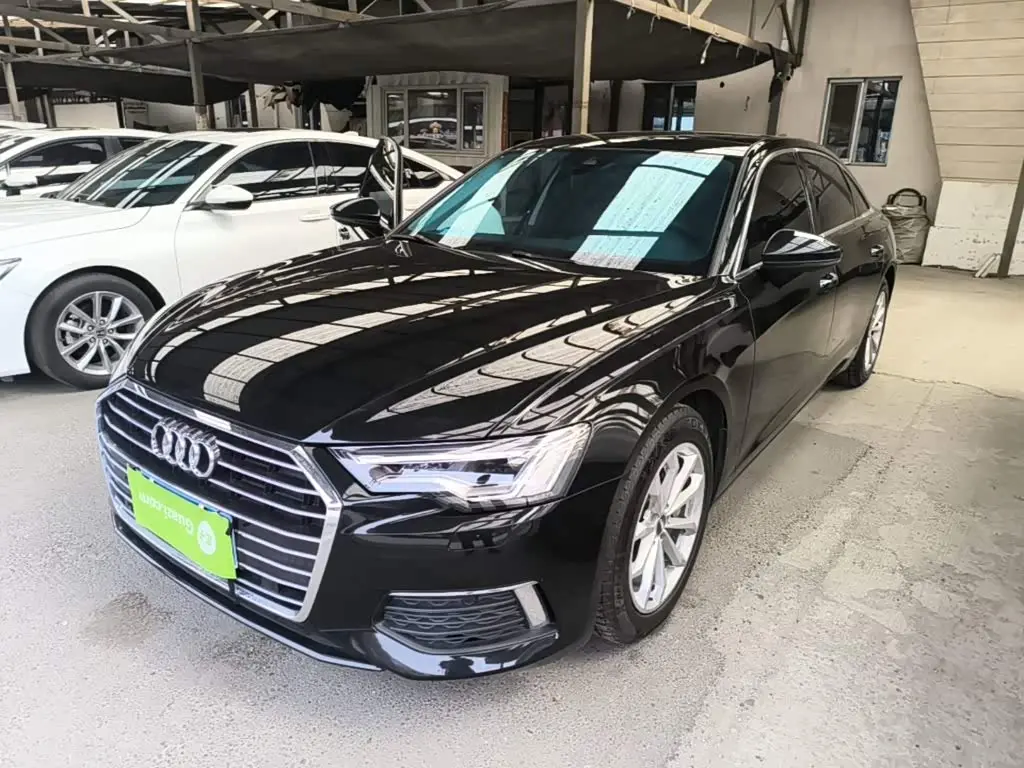Audi A6L 2021 — Photo 1/20