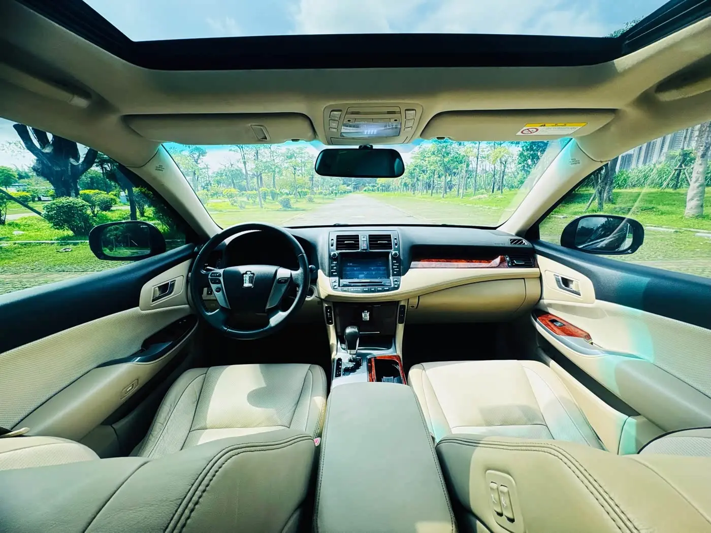 Toyota Crown 2012 — Photo 14/20