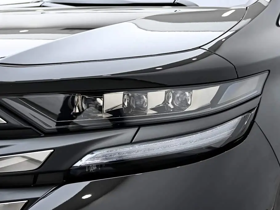 Toyota Vellfire 2023 — Фото 9/20