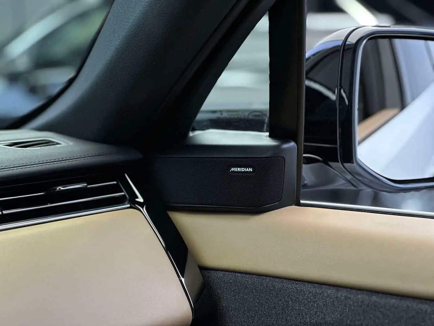 Land Rover Range Rover Sport 2023 — Фото 17/20
