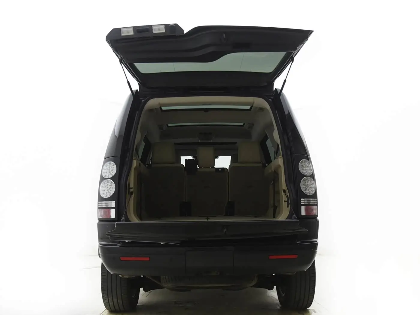 Land Rover Discovery 2015 — Photo 15/15