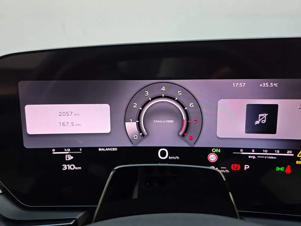 Audi A6L 2026 — Photo 15/16