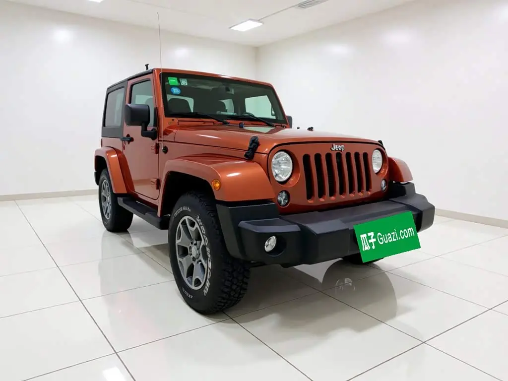 Jeep Wrangler 2015 — Фото 3/20