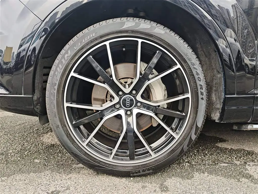 Audi Q7 2019 — Şəkil 15/15