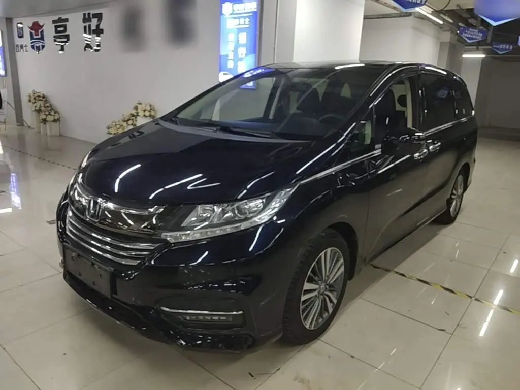 Honda Odyssey 2019 — Photo 2/20