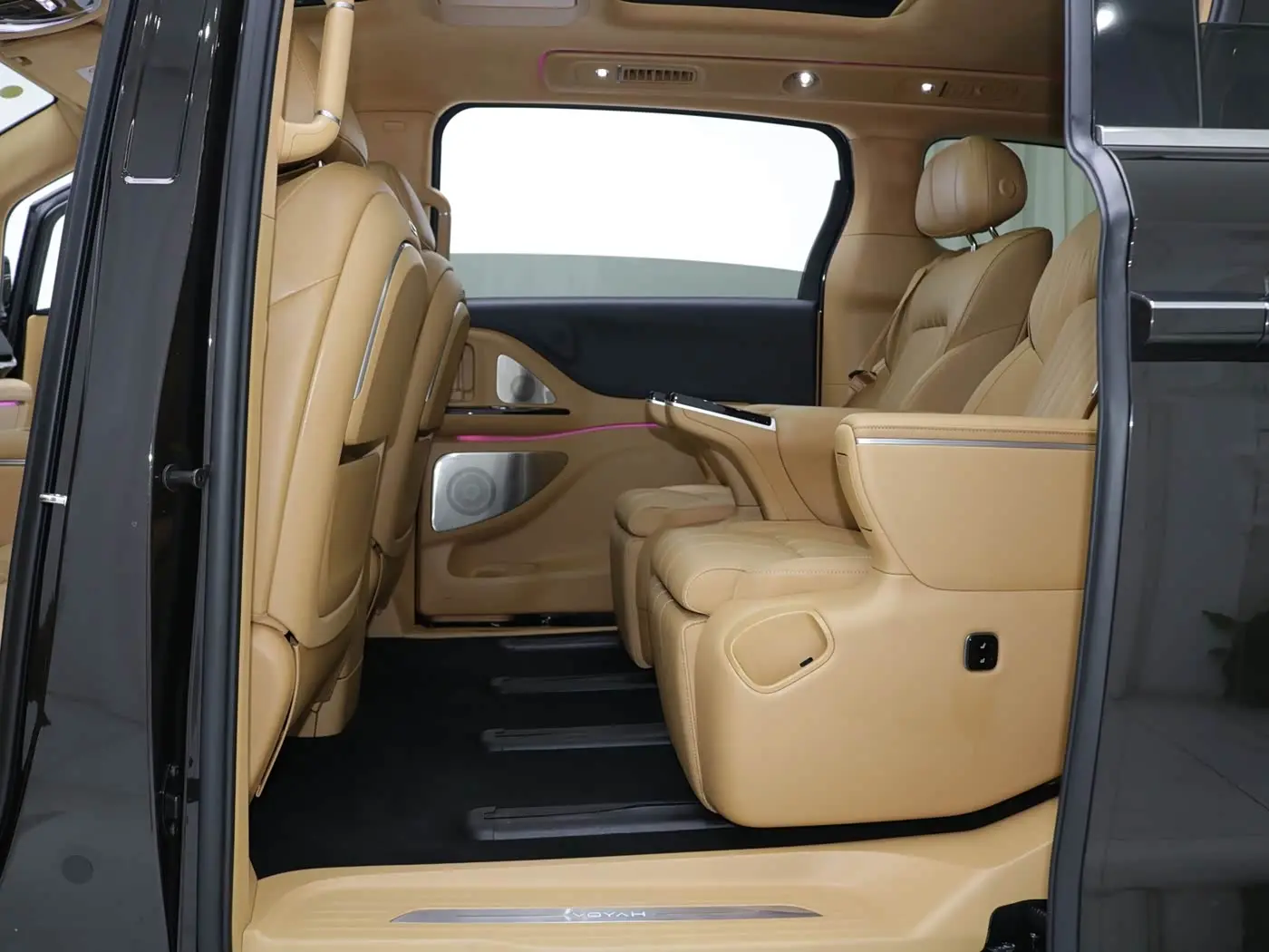 Voyah Auto Voyah Dreamer 2025 — Photo 6/16