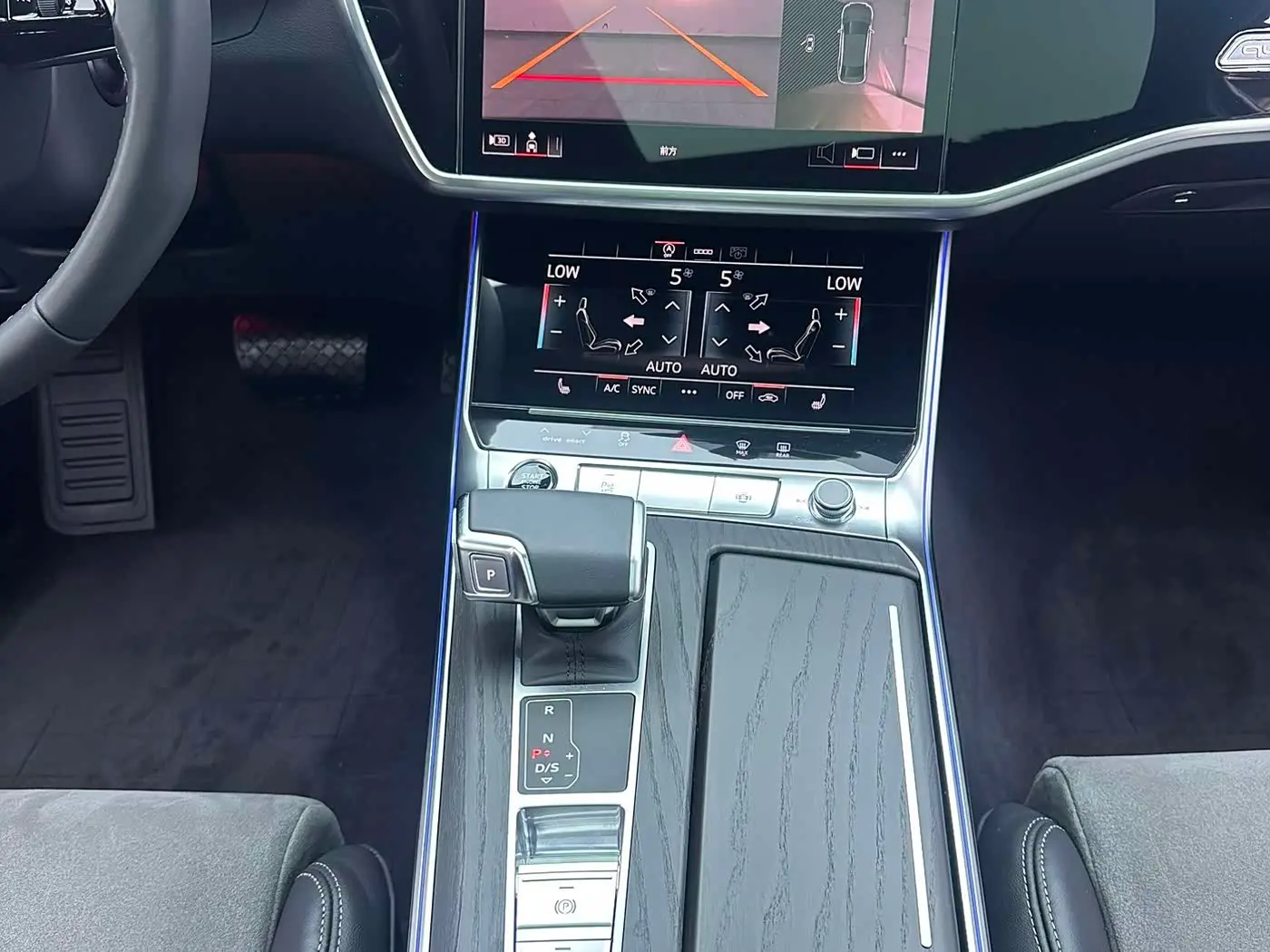 Audi A6L 2024 — Photo 7/17