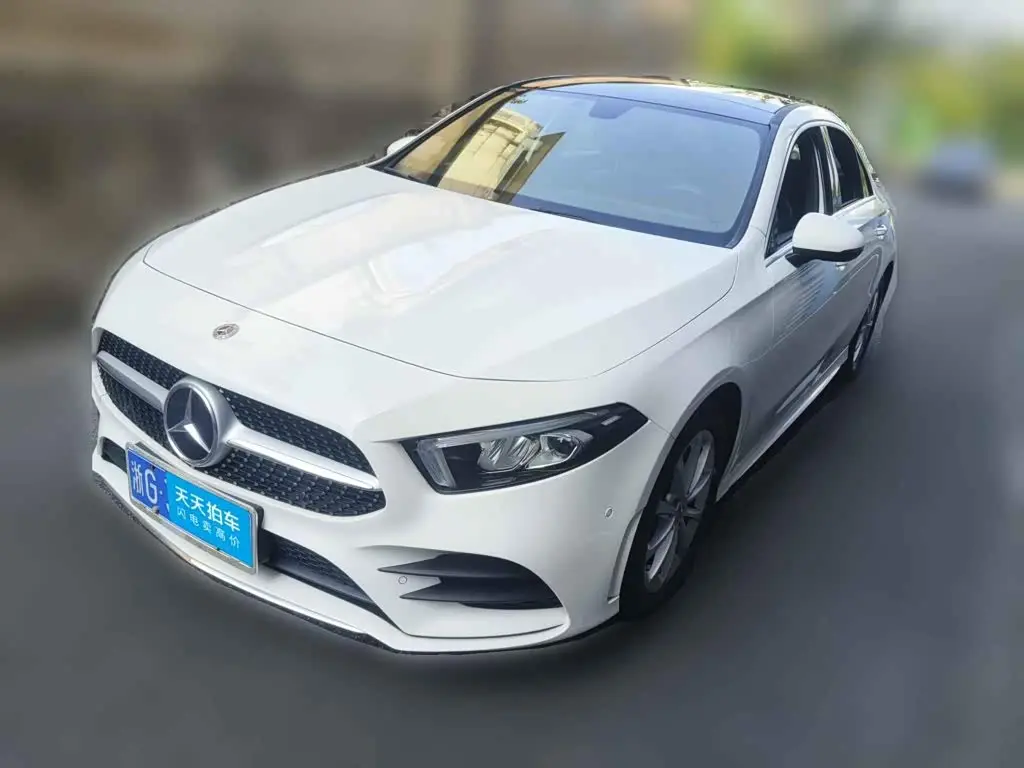 Mercedes-Benz A-Class 2022 — ფოტო 1/15