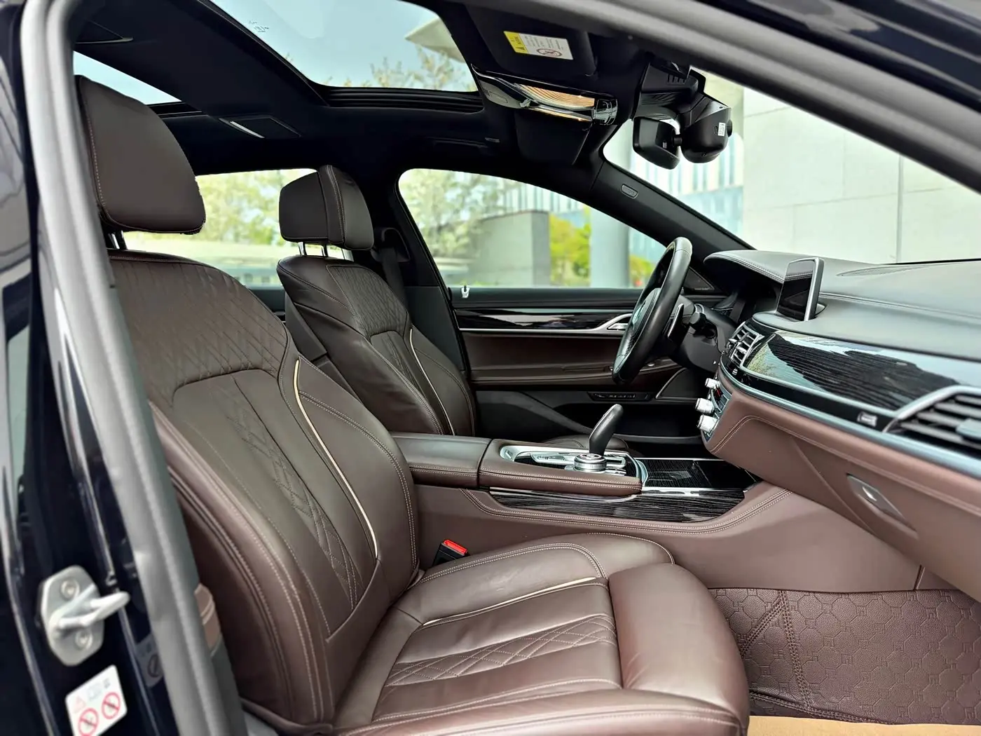 BMW 7 Series 2019 — Şəkil 15/20