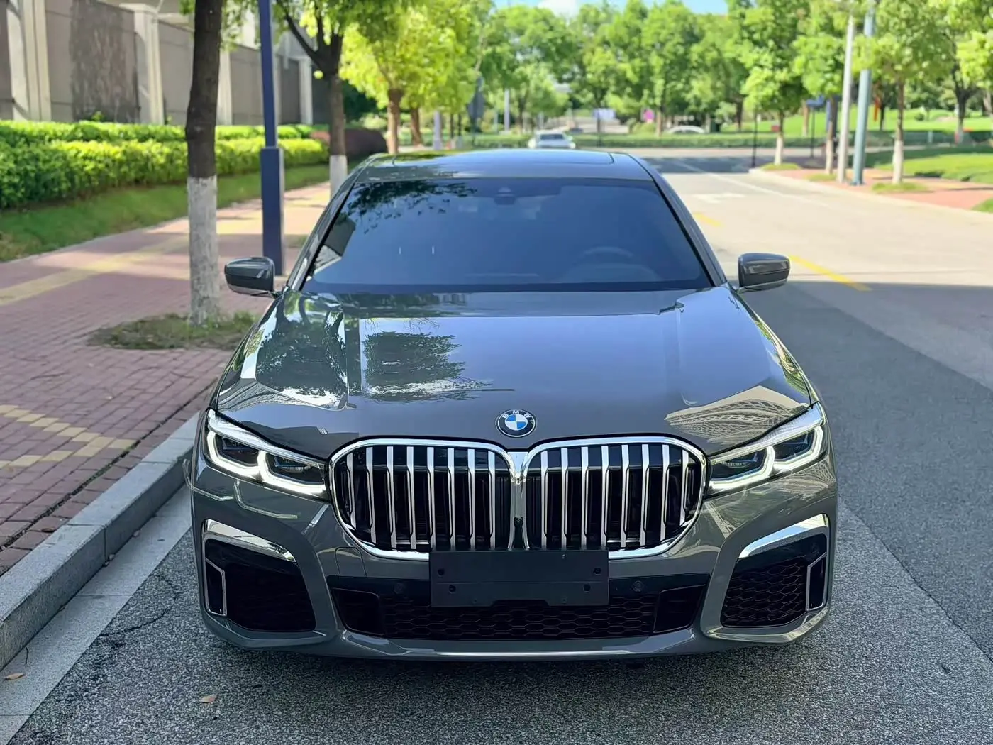 BMW 7 Series 2021 — Şəkil 2/15