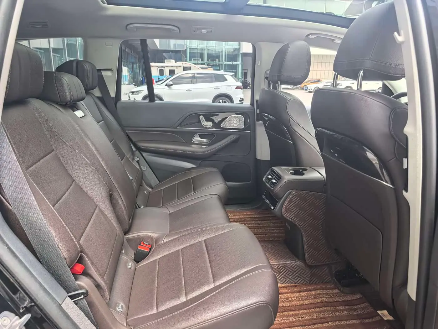 Mercedes-Benz GLS 2020 — Photo 19/20