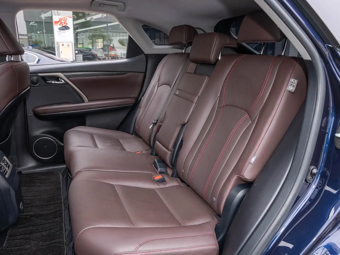 Lexus RX 2021 — Photo 12/20