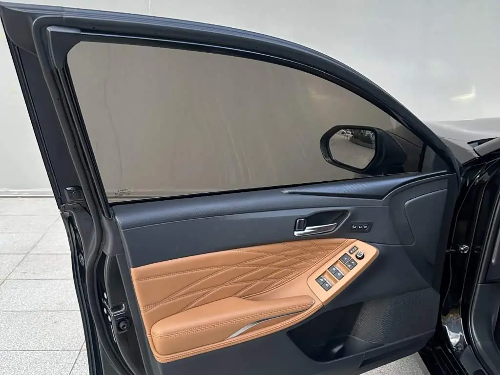 Toyota Avalon 2022 — Photo 12/14