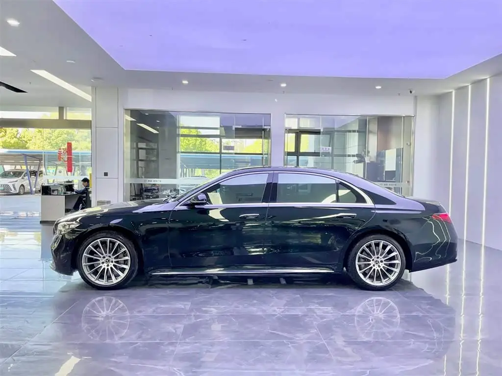 Mercedes-Benz S-Class 2021 — Photo 3/20