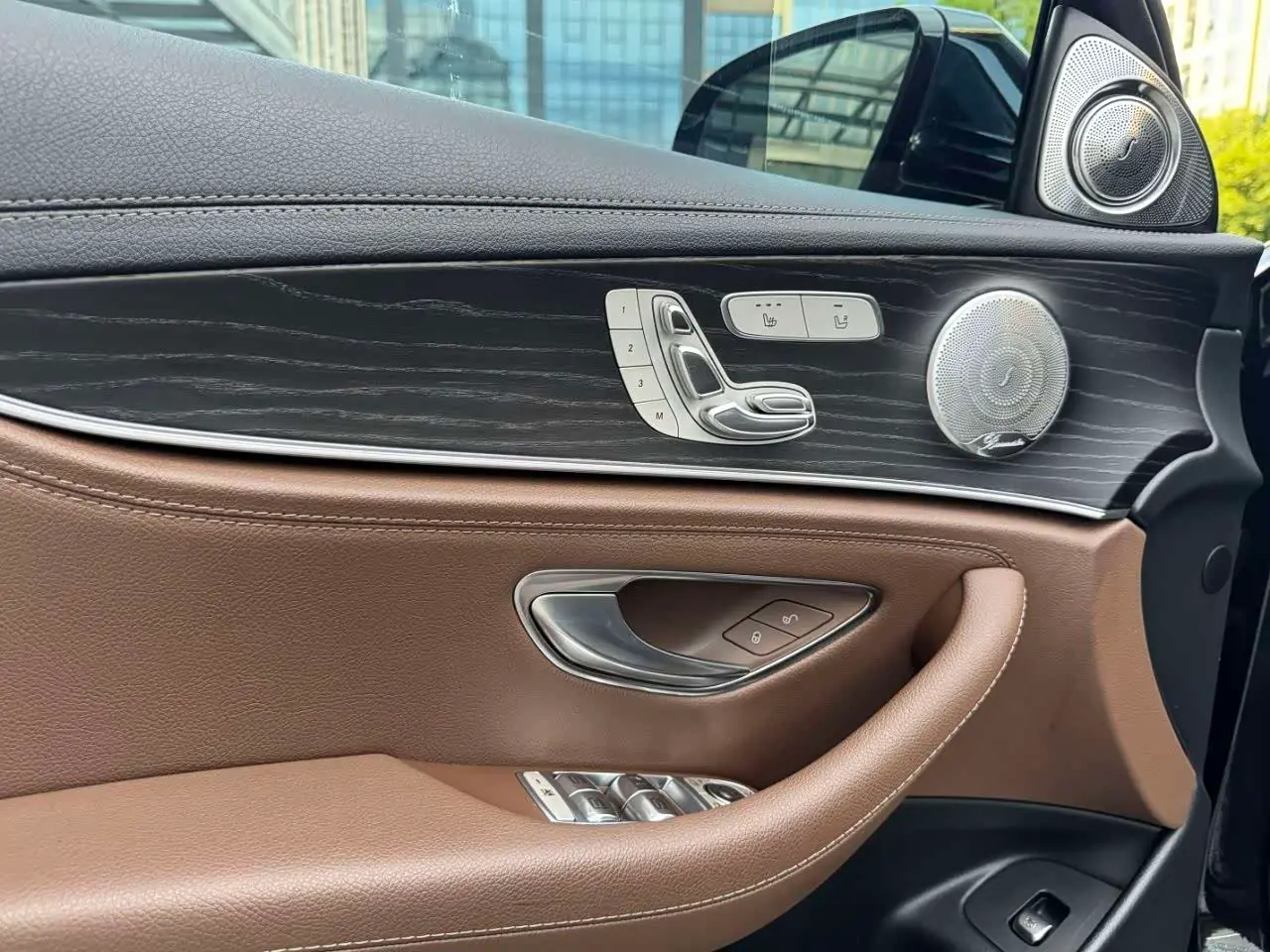 Mercedes-Benz E-Class 2020 — Фото 5/15