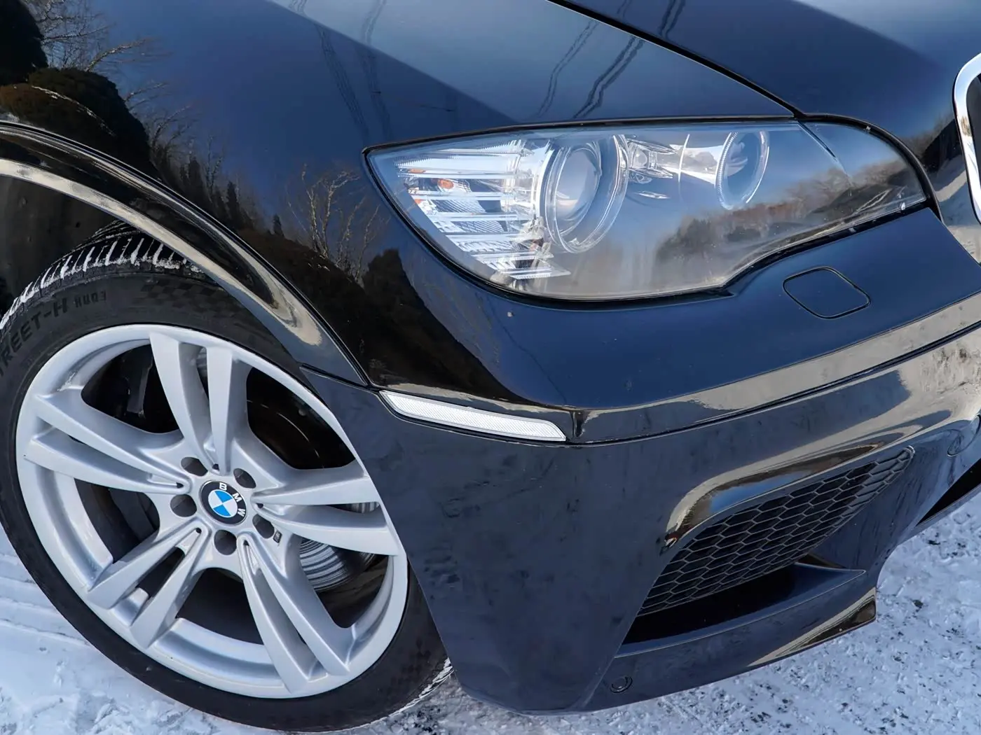 BMW X5 M 2011 — Photo 11/18