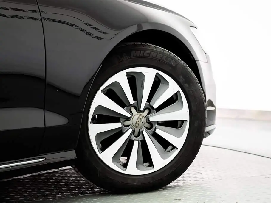 Audi A6L 2017 — Photo 17/20