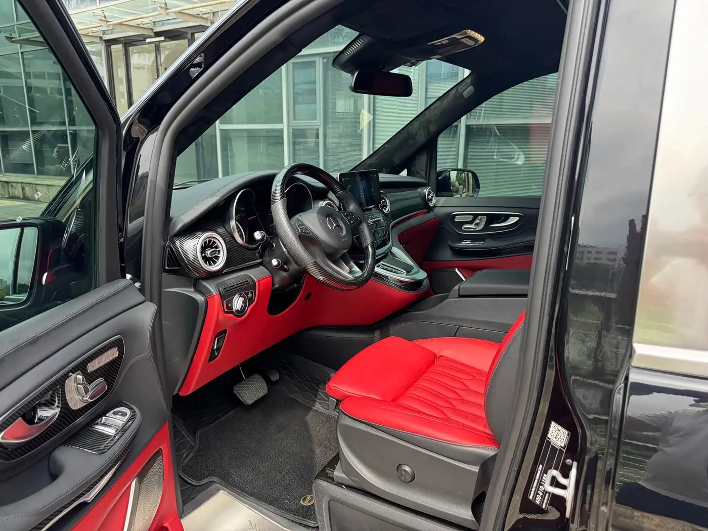 Mercedes-Benz V-Class 2023 — Şəkil 4/9