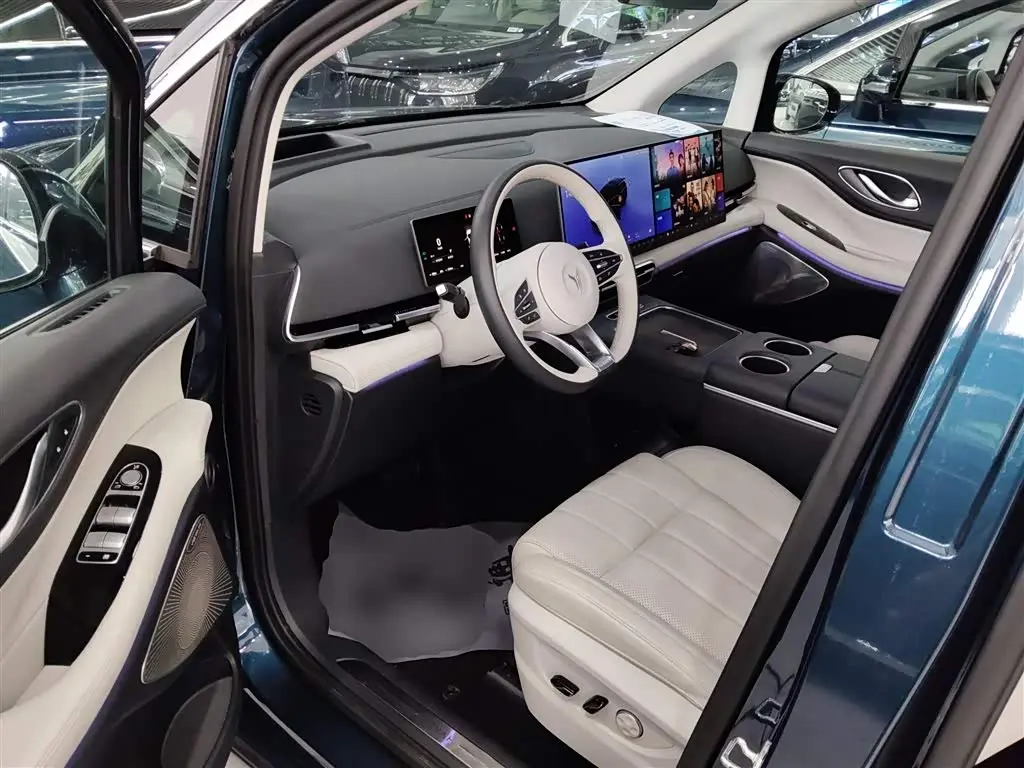 Voyah Auto Voyah Dreamer 2025 — Photo 16/20