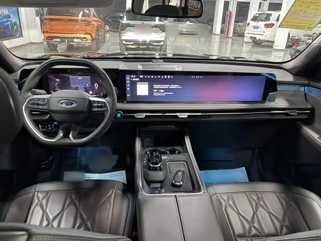 Ford Edge 2025 — Şəkil 10/20
