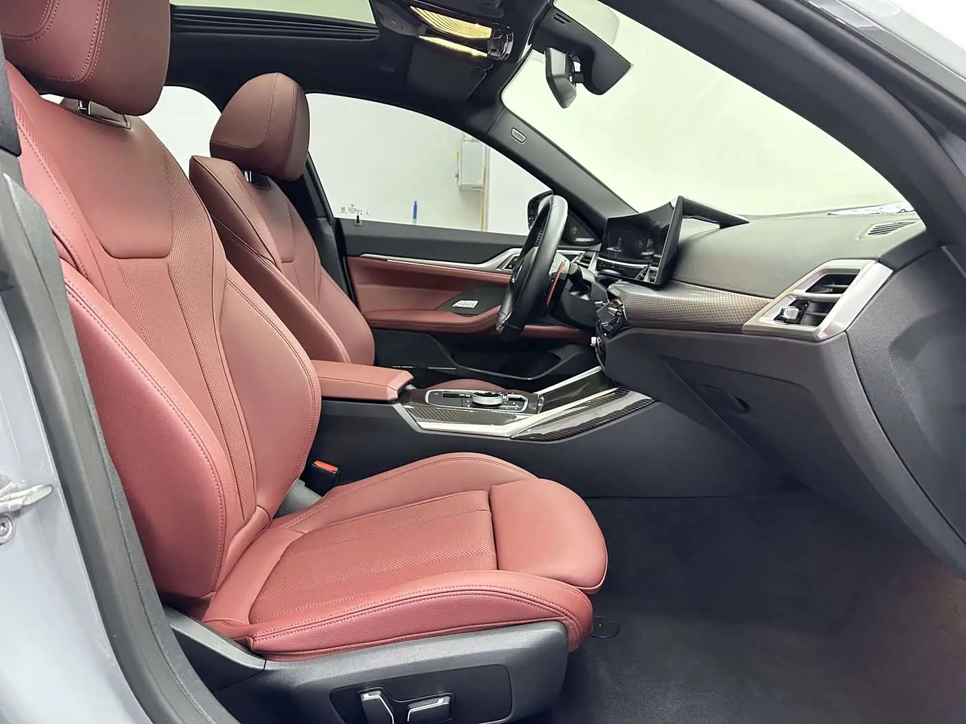BMW 4 Series 2025 — Фото 14/20
