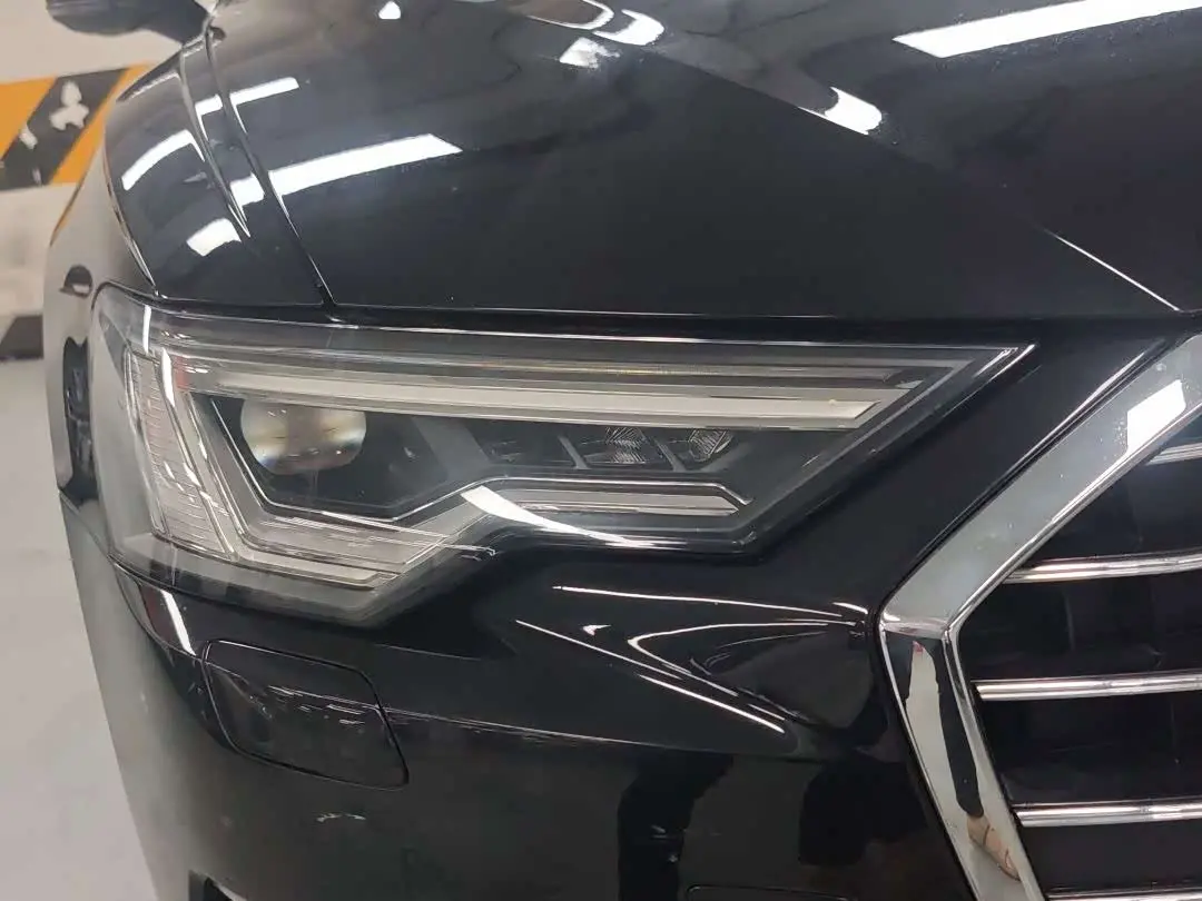 Audi A6L 2022 — Photo 16/17