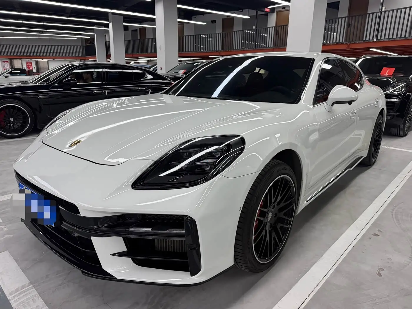 Porsche Panamera, 2015