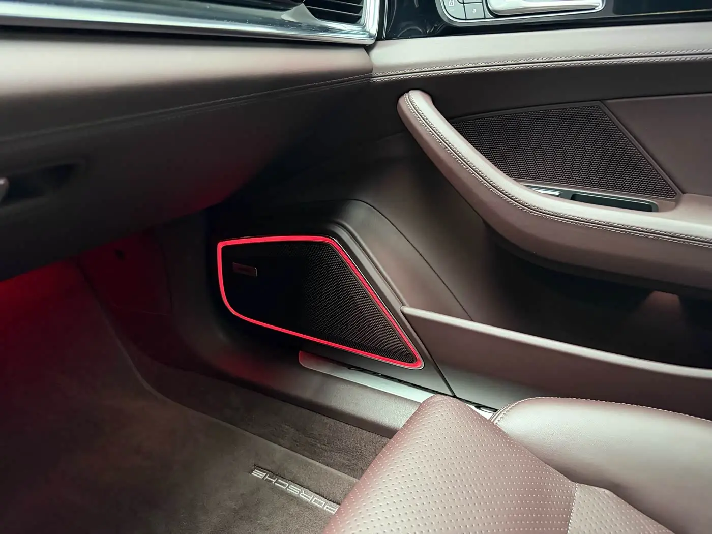Porsche Panamera 2022 — Photo 8/20