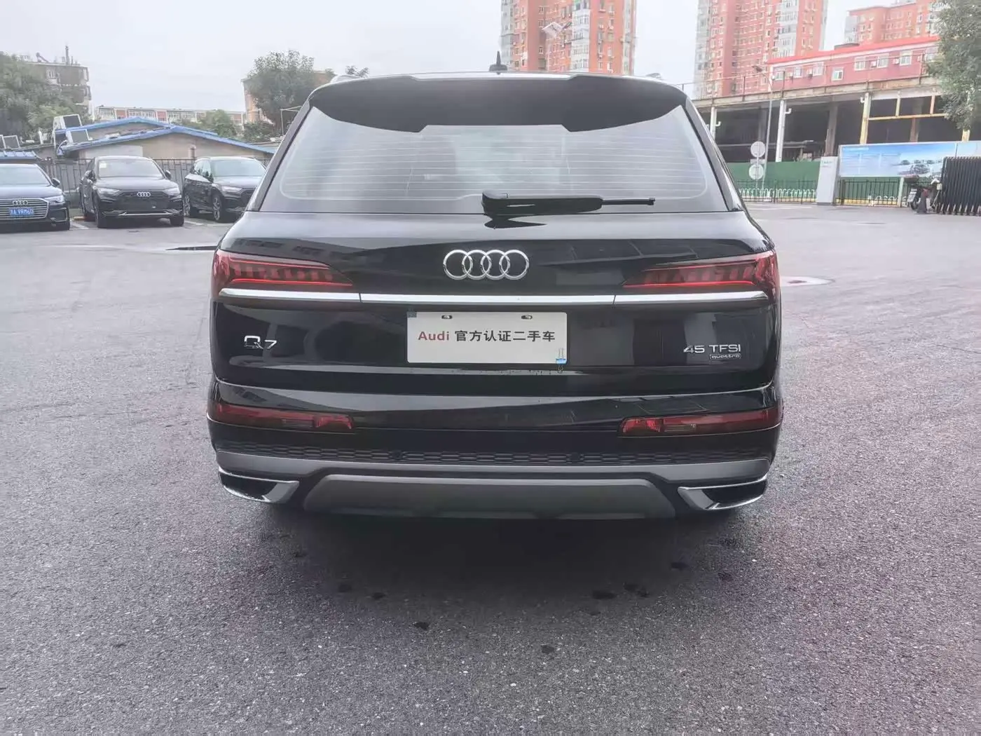 Audi Q7 2023 — Şəkil 10/10