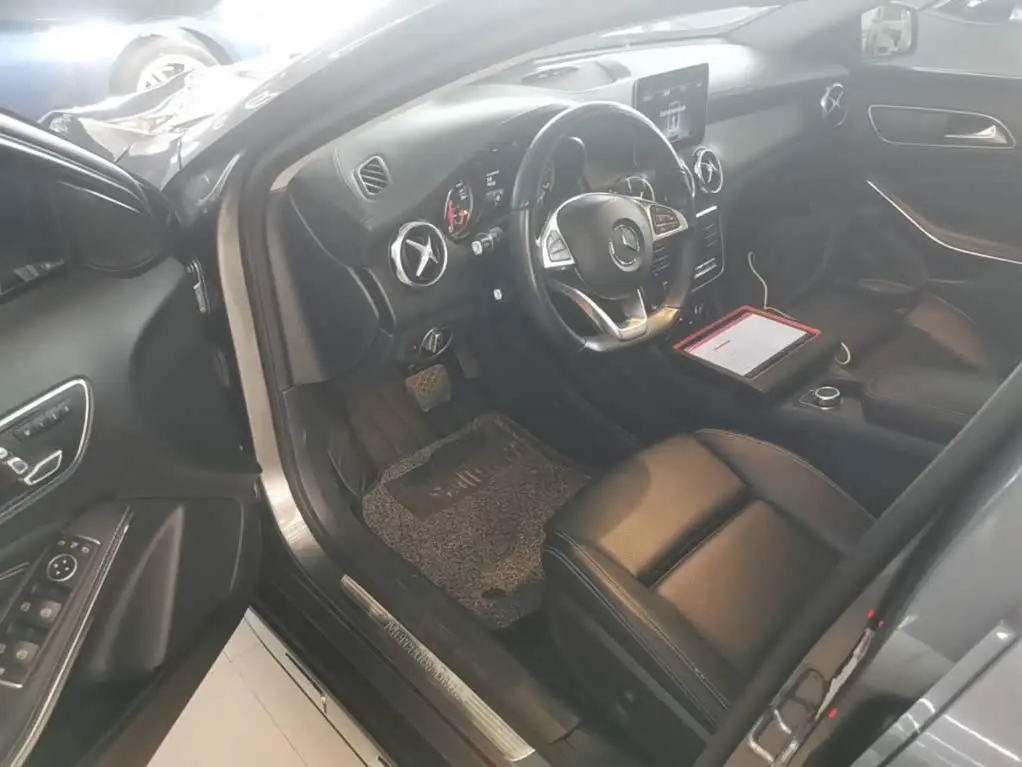 Mercedes-Benz GLA 2019 — Фото 16/20