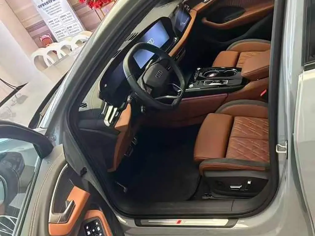Audi A5L 2025 — Şəkil 2/4
