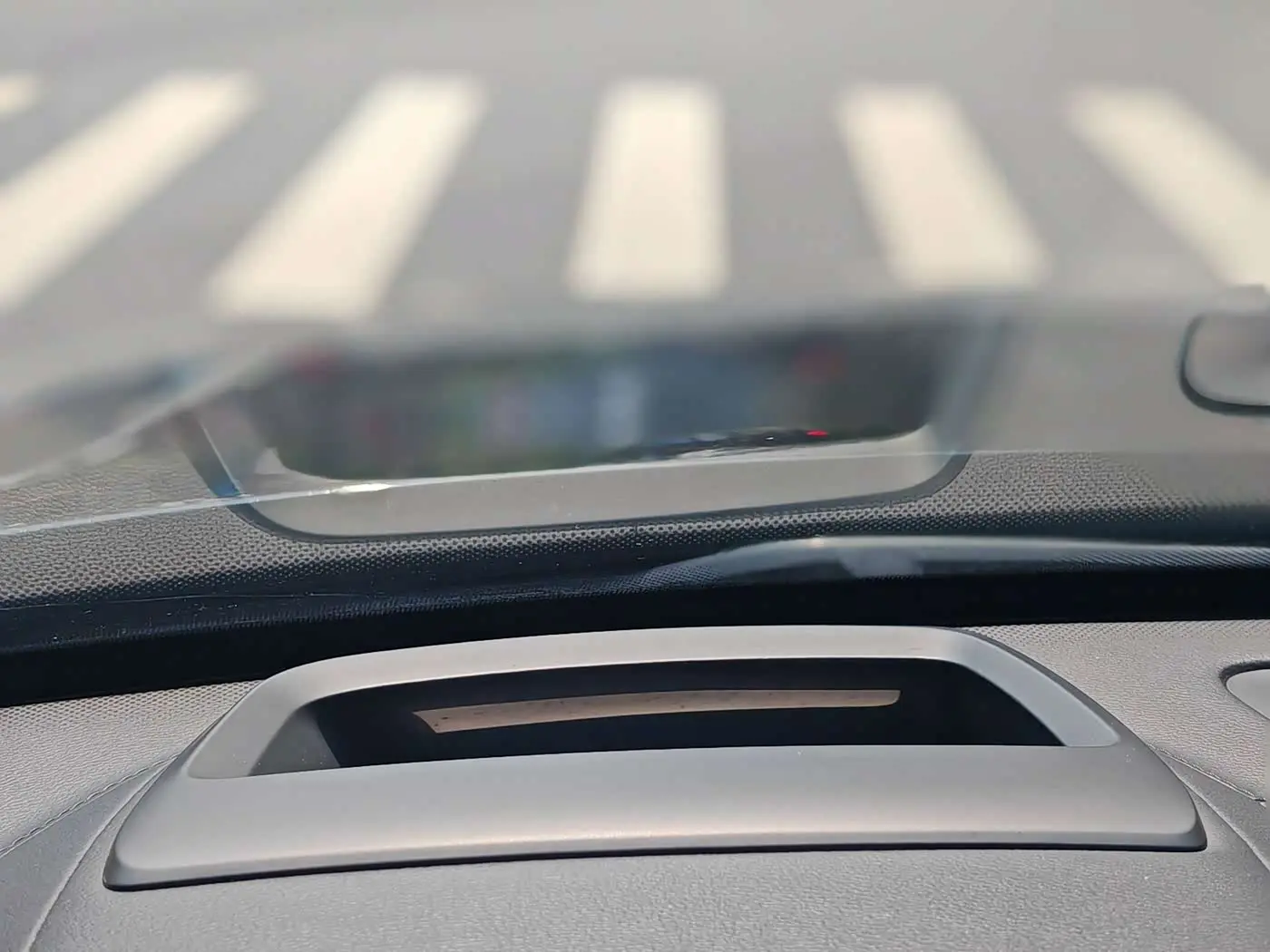 Volvo XC90 2017 — Фото 18/19