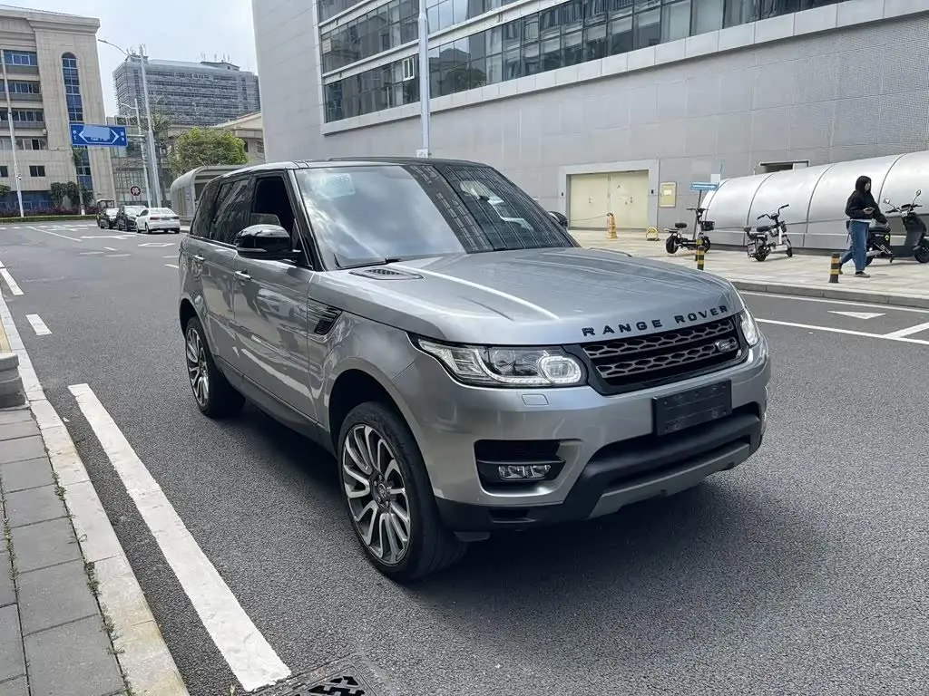 Land Rover Range Rover Sport 2017 — Photo 3/9