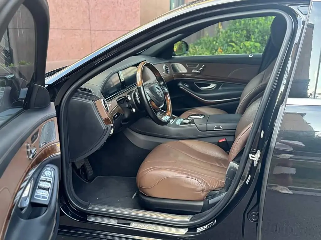 Mercedes-Benz S-Class 2017 — Photo 7/19