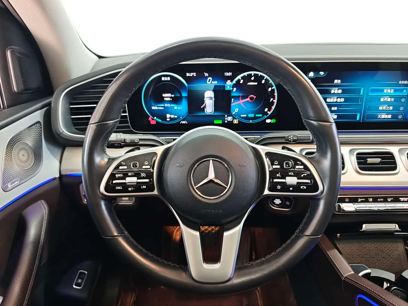 Mercedes-Benz GLE 2023 — Photo 9/16