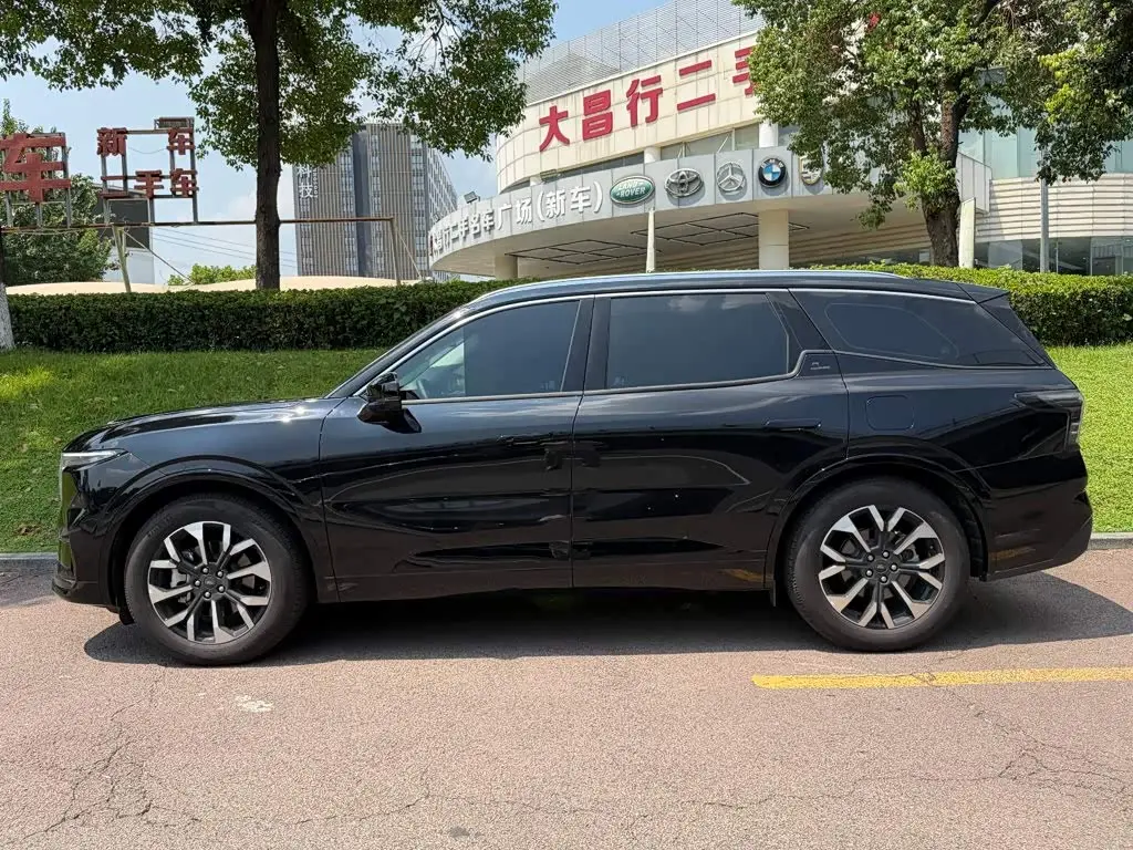 Ford Edge 2026 — Photo 3/14