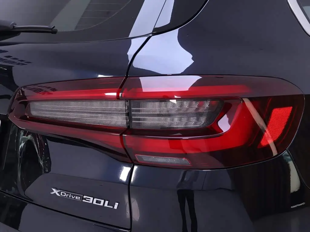 BMW X5 2022 — Photo 9/20