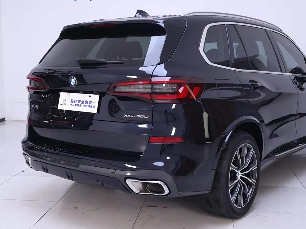 BMW X5 2022 — Photo 8/20