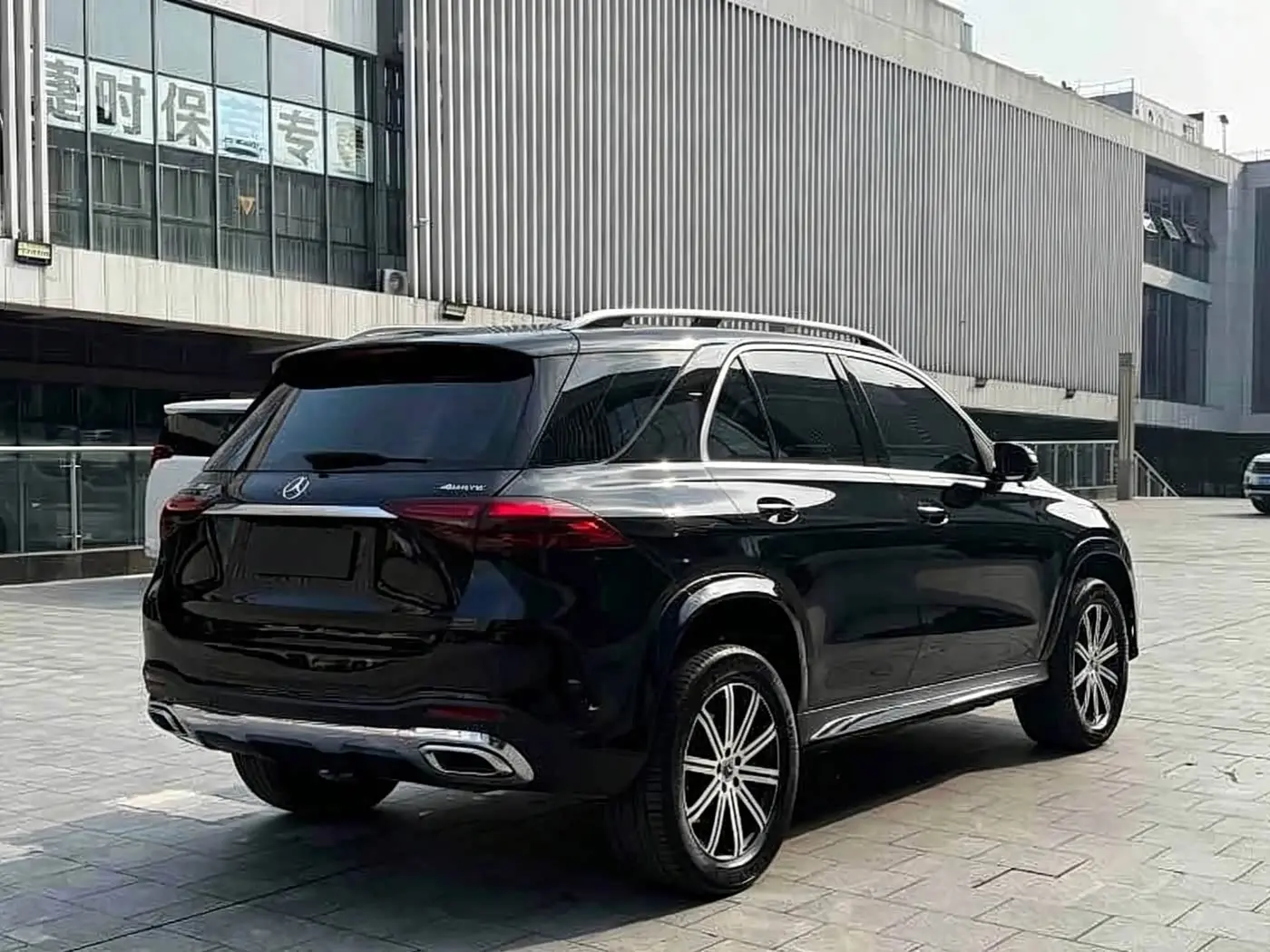 Mercedes-Benz GLE 2024 — Photo 12/12