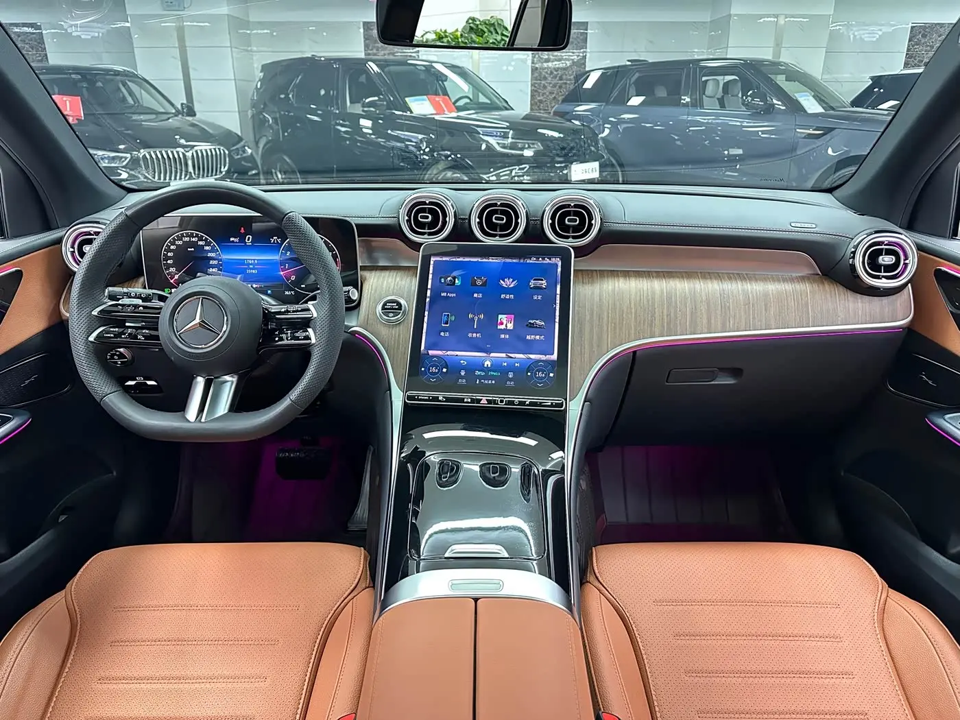 Mercedes-Benz GLC 2024 — Photo 12/20