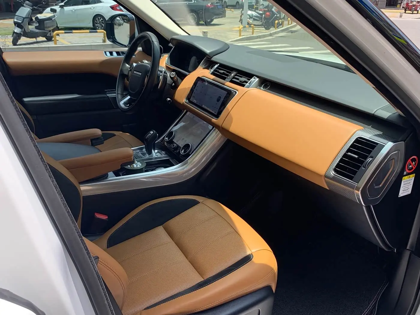 Land Rover Range Rover Sport 2019 — Фото 8/13