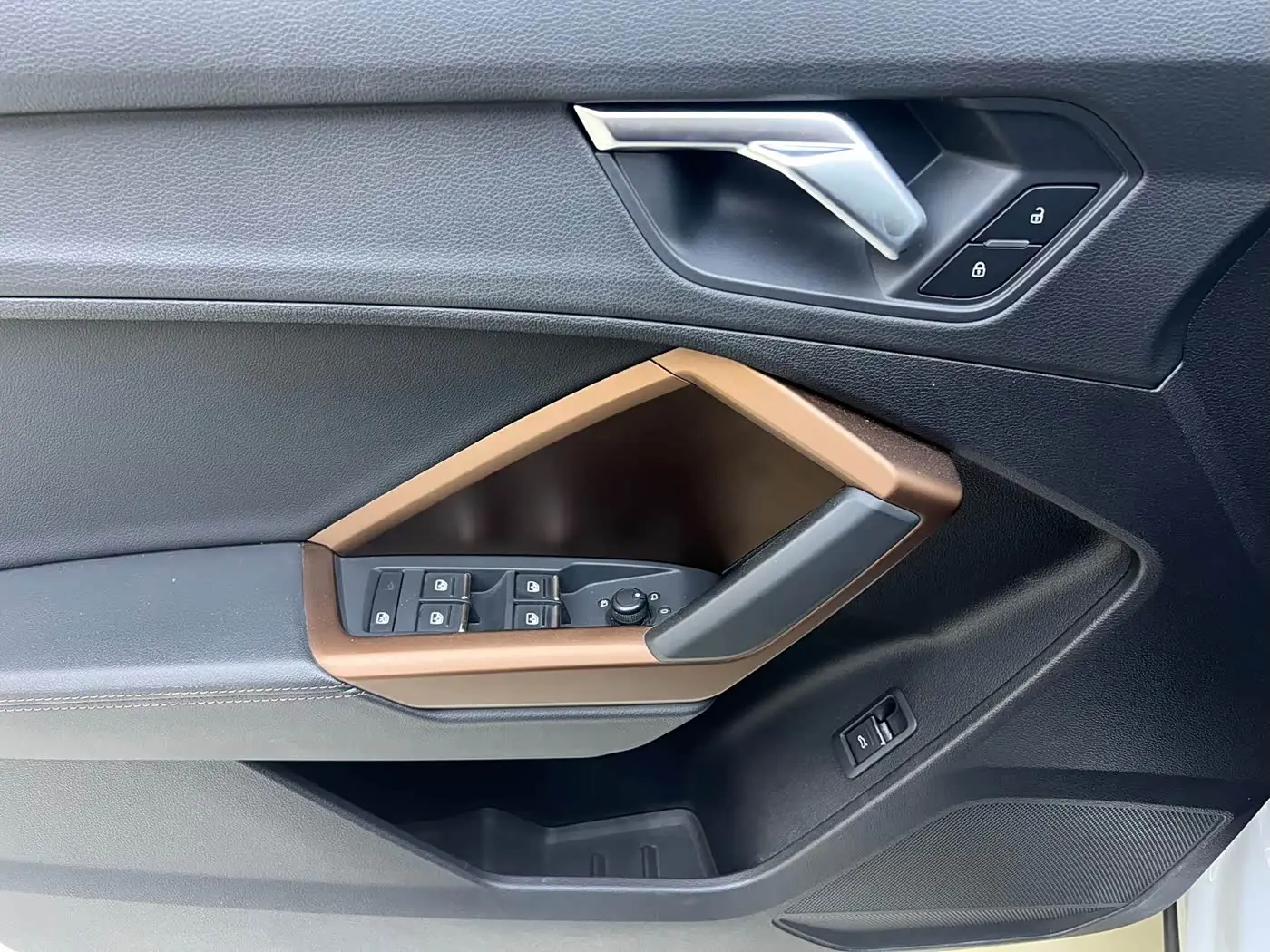 Audi Q3 2022 — Şəkil 8/18