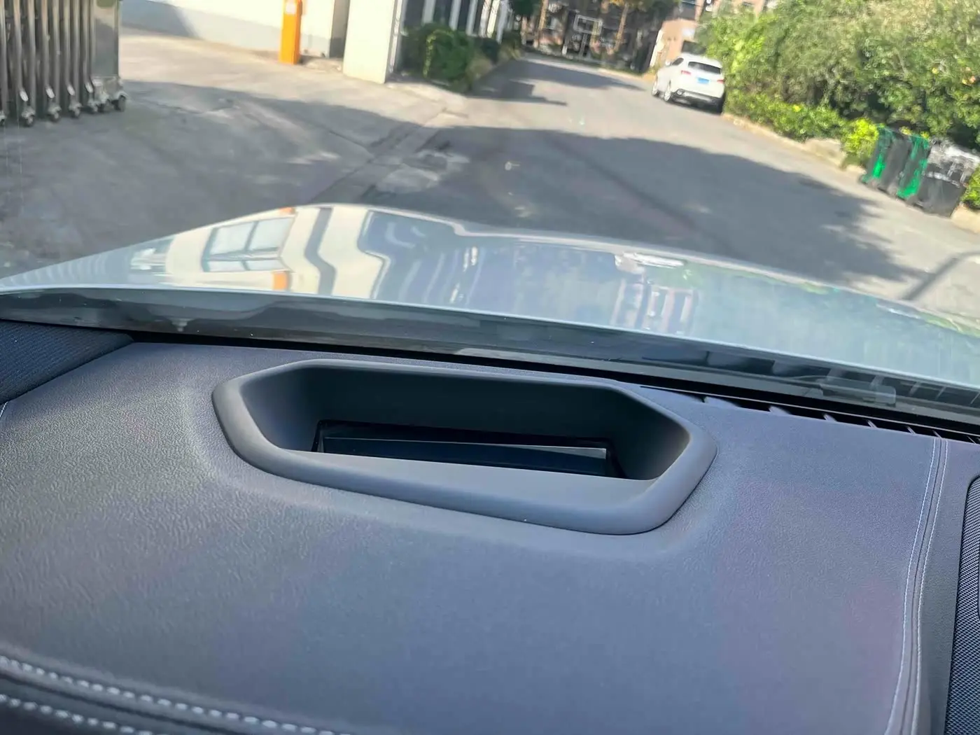BMW 5 Series 2020 — Photo 7/13