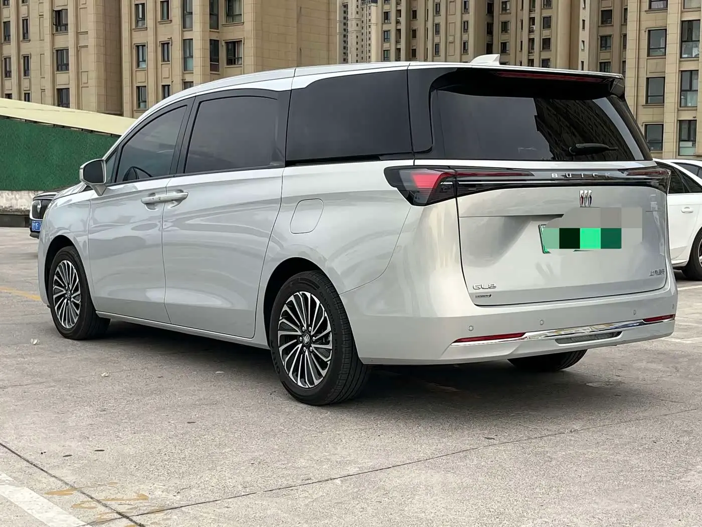 Buick GL8 New Energy 2025 — ფოტო 10/12
