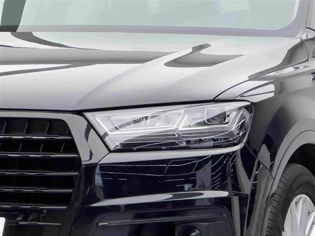 Audi Q7 2018 — Фото 3/20