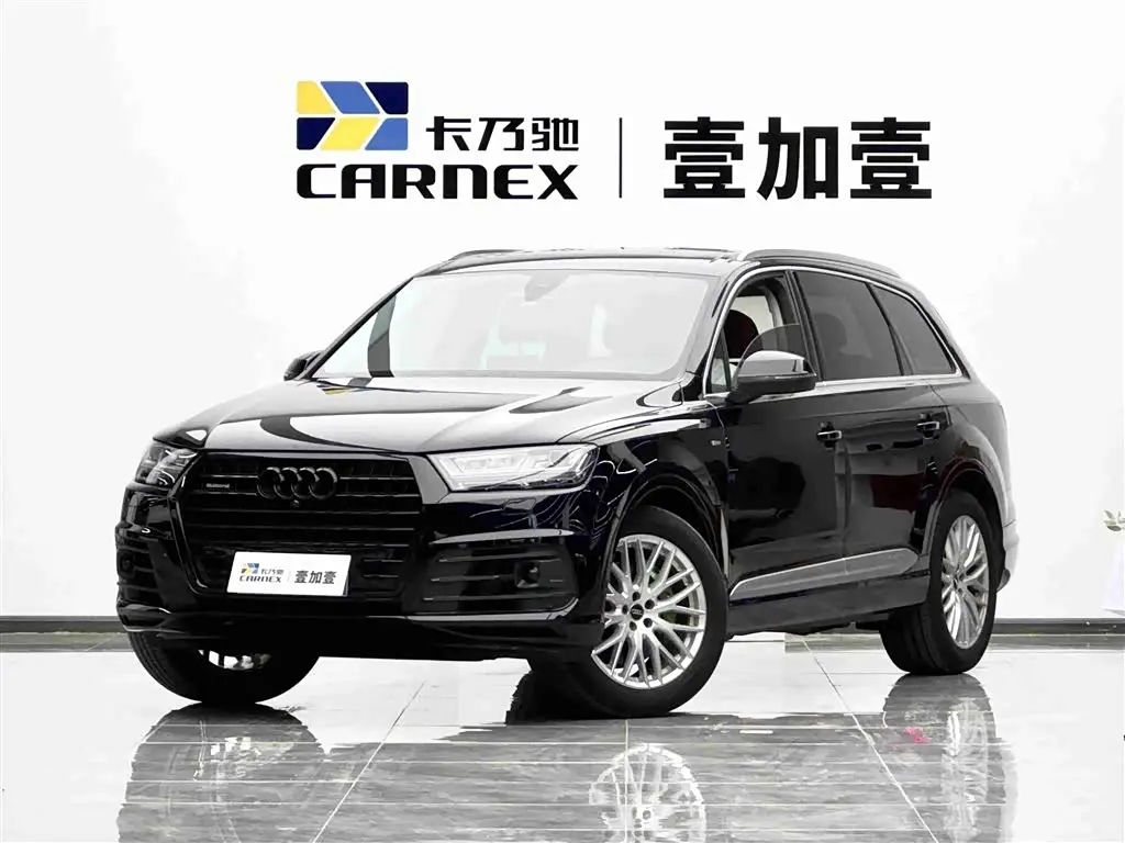 Audi Q7 2018 — Фото 1/20