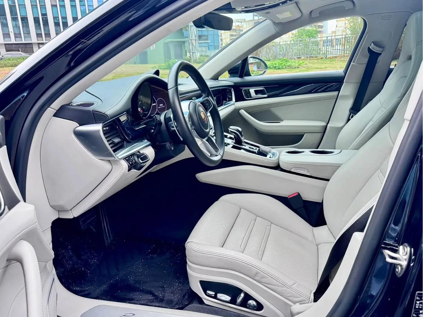 Porsche Panamera 2017 — Photo 5/18