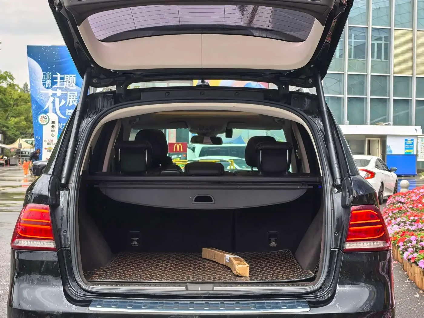 Mercedes-Benz GLE 2018 — Photo 11/15